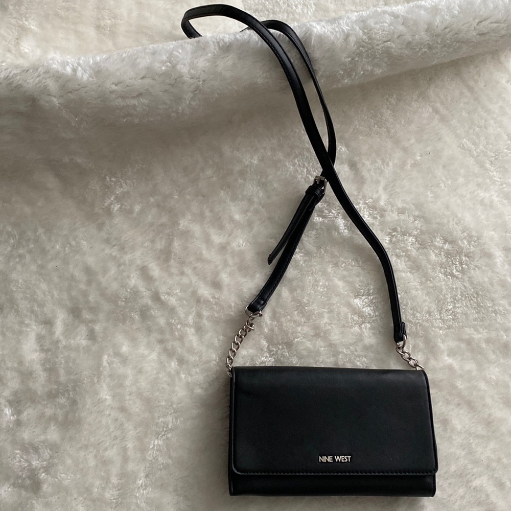Nine West Crossbody Flap Wallet - Black